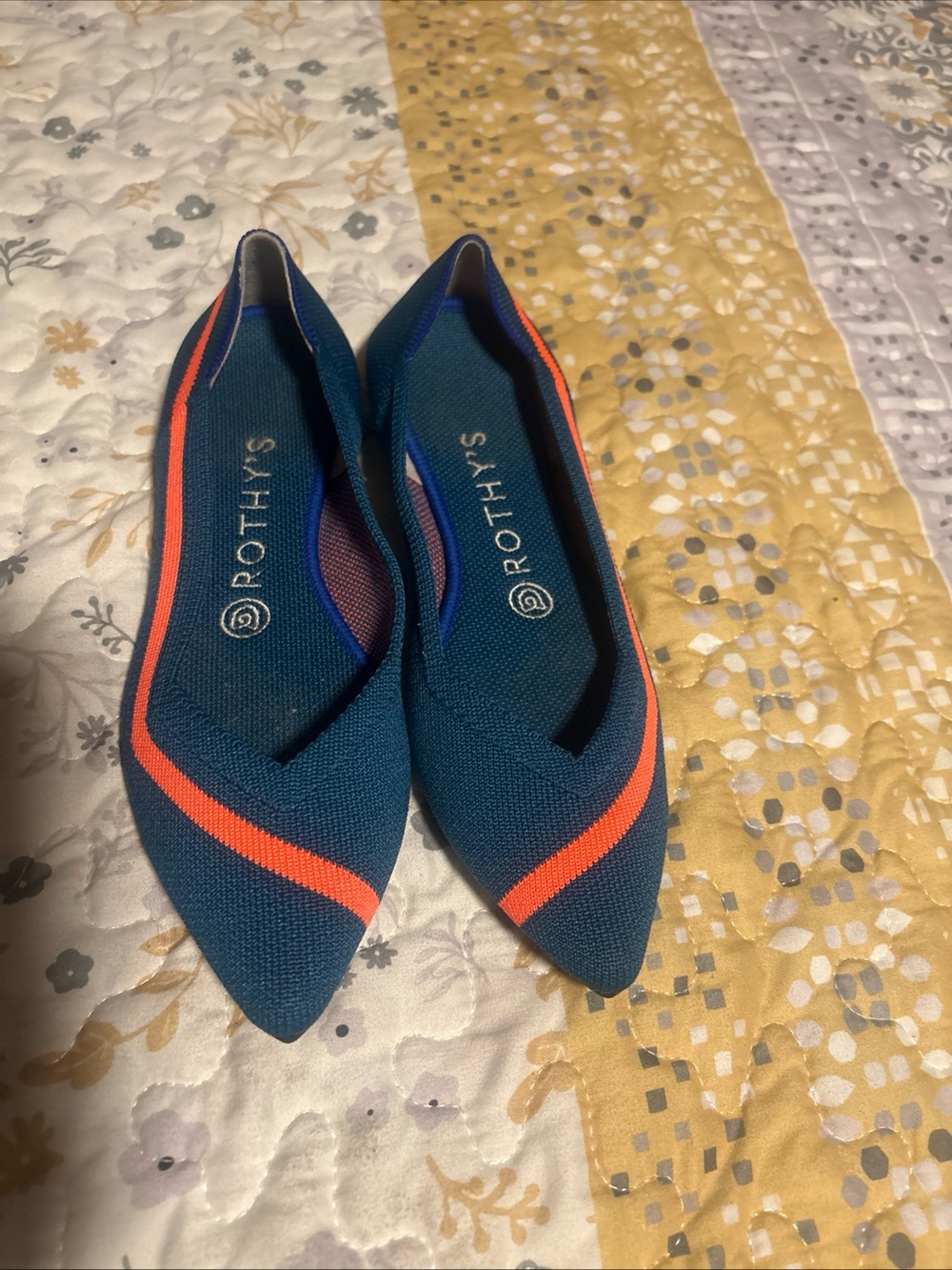 Rothy's Teal Pointed Toe Knit Flats with Coral Accent Rare retired